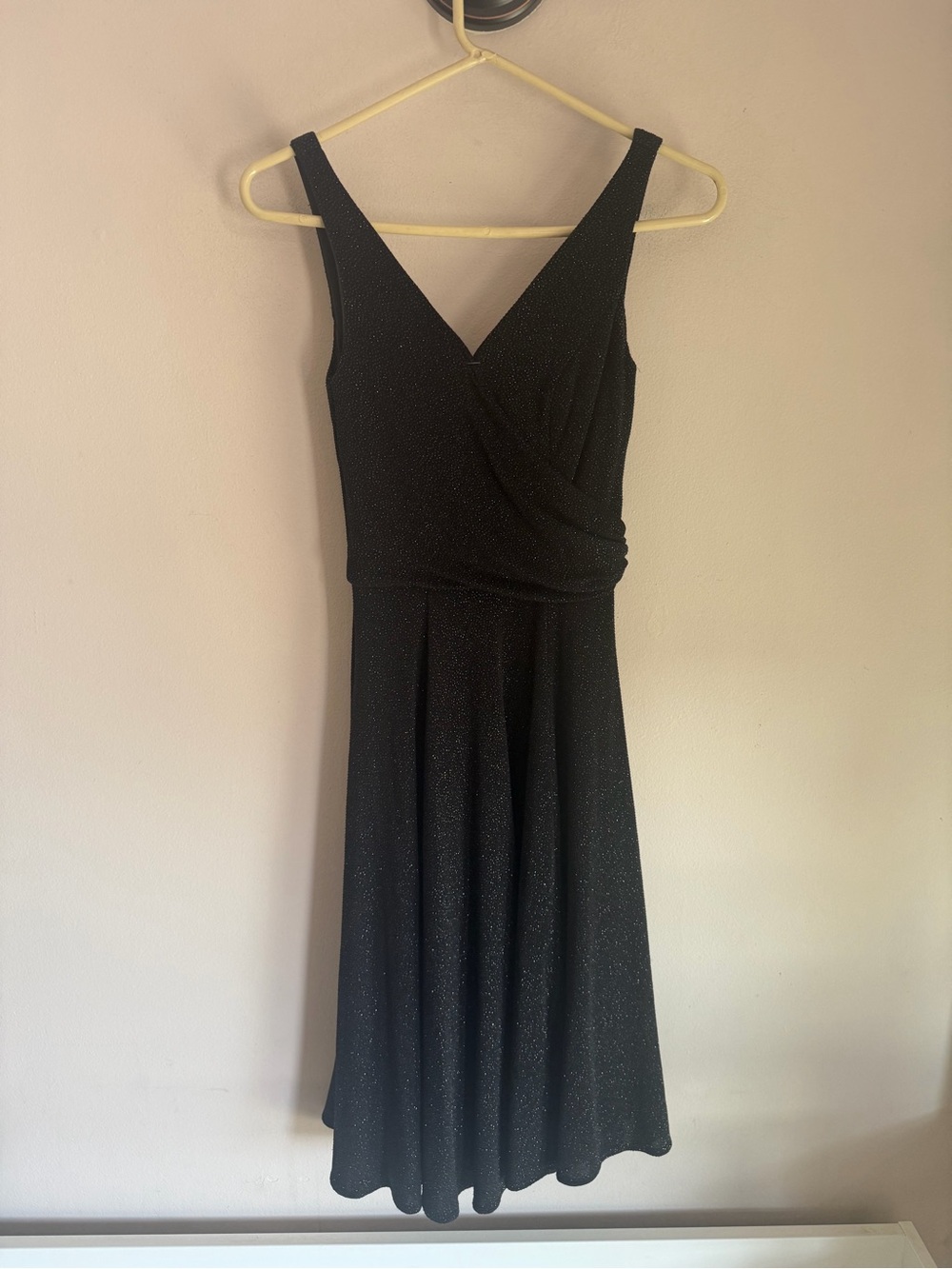 Stage Accents Black Metallic Shimmer V-Neck Performance Formal Dress Size 2